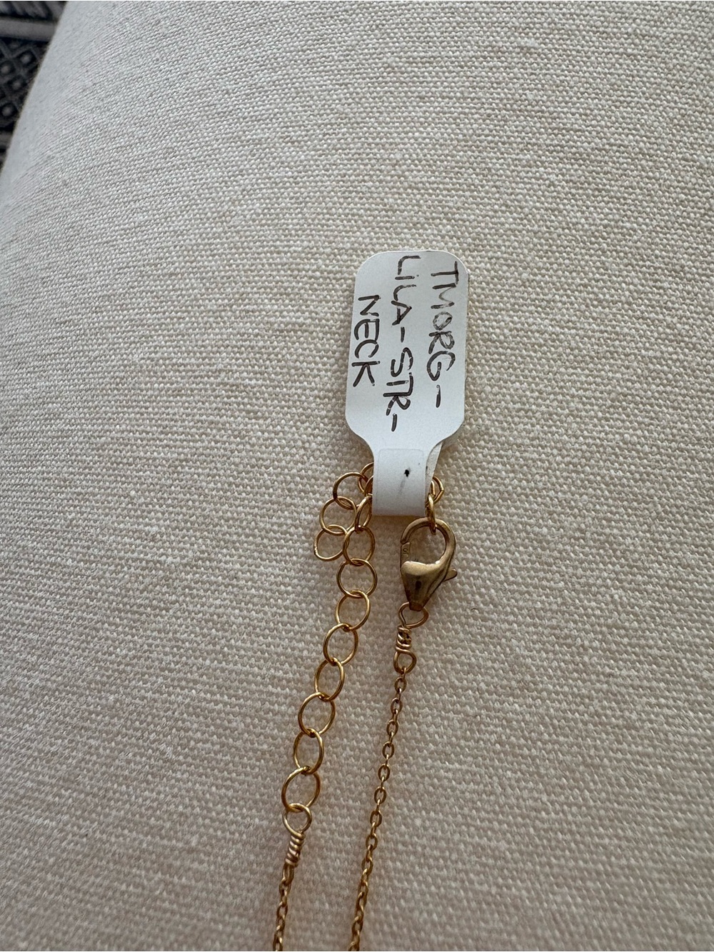 Delicate Gold Star Pendant Necklace - Women Jewelry - Picture 4 of 4